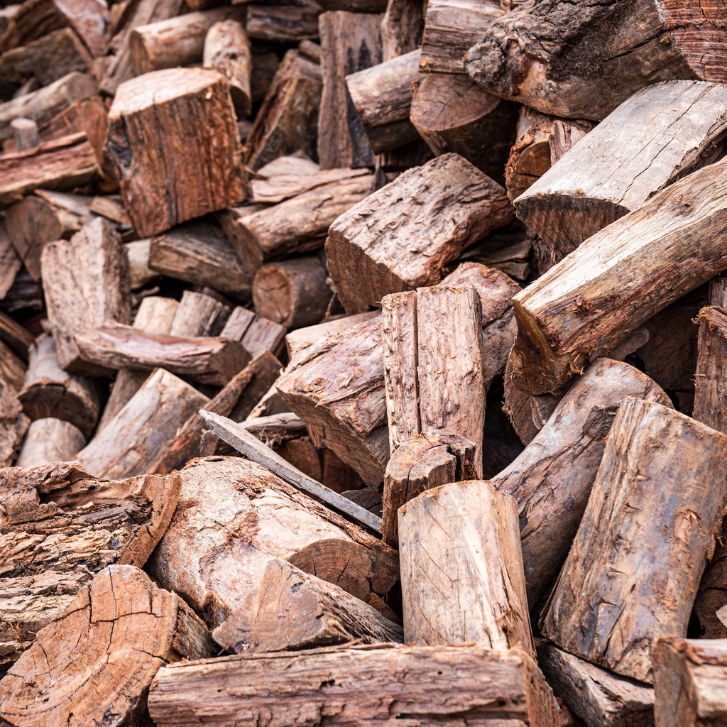 [310395] REDGUM FIREWOOD PER TONNE